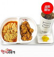 매콤달콤라볶이+후라이드치킨-단무지
