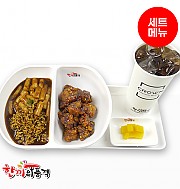 상하이짜장라볶이+왕갈비치킨-단무지