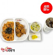 감자탕볶음밥+후라이드치킨+우동국물+음료-단무지