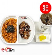 낙지볶음밥+왕갈비치킨+음료-단무지